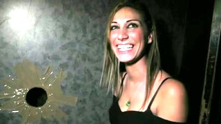 Roma recommendet Freaky Girl Fucking And Getting Covered In Cum Through Glory Hole.