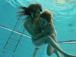 best of Kiss underwater