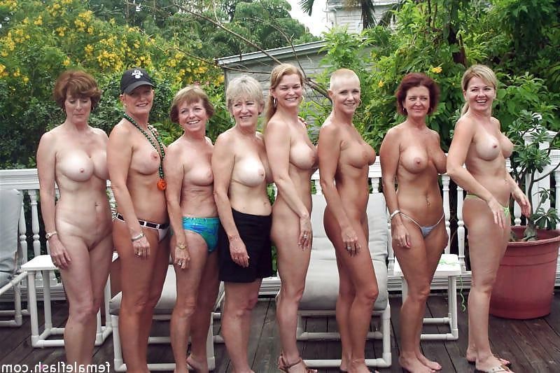 Nudist gallery group