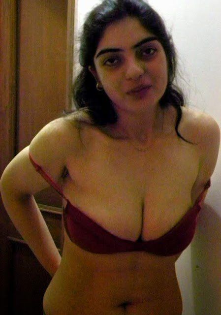 Huddle reccomend pics of nude xxx pakistani girls