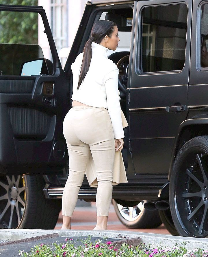 Kim kardashian butt ass