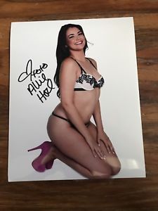Guard reccomend Porno star autographs