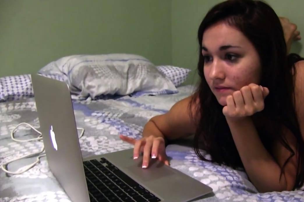 Live amateur girl webcam