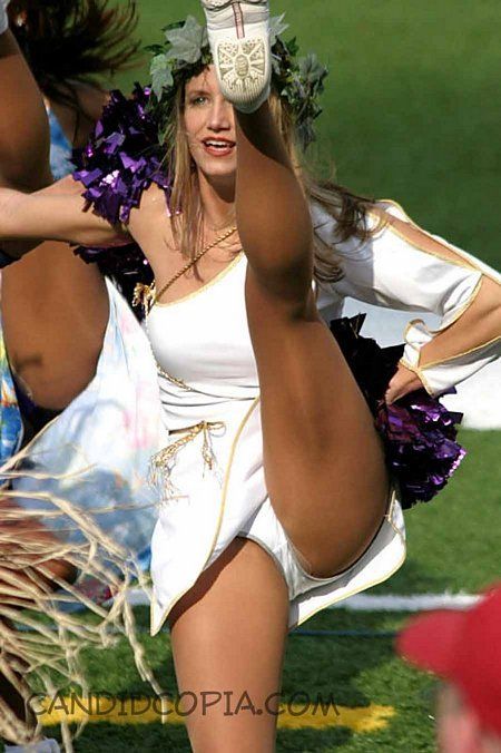 Cheerleader with white stockings pussy fucked rough
