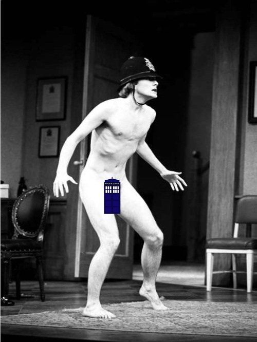 Apple P. reccomend David tennent naked