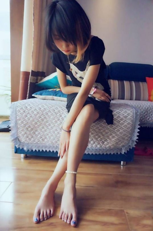 Asian bare foot girl