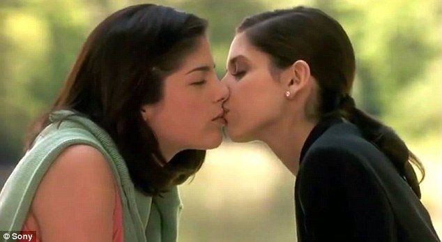 best of Kiss sarah palin Lesbian