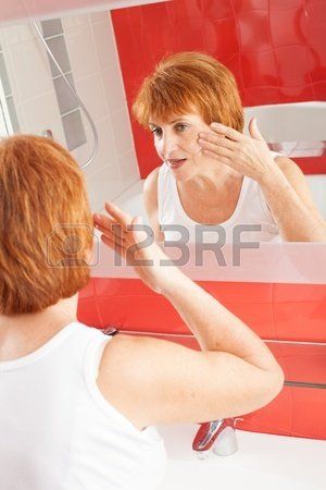 Snapdragon reccomend Mature lady in red in bathroom