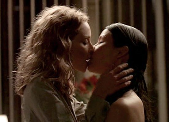 best of Flockheart higher kiss calista lesbian lucy
