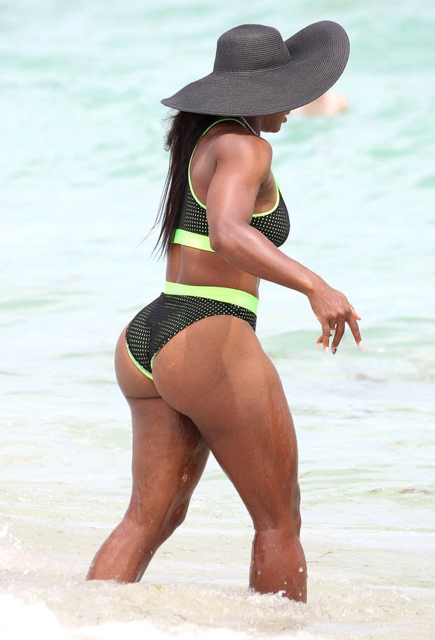 Serena williams uncovered swimsuit
