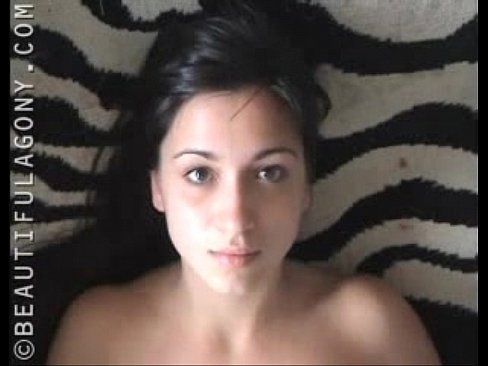 Girls put pussy to girl face - Adult archive