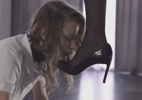 Finch reccomend slave lick shoes mistress