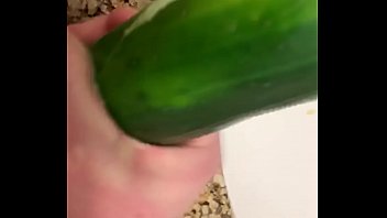 Hubble reccomend light skin girl sucks cucumber like