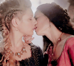 best of Winnick vikings katheryn lesbian kiss from